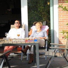 terras beneden met struik (Medium).JPG