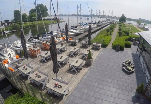 Terras Veerse Meer.jpg