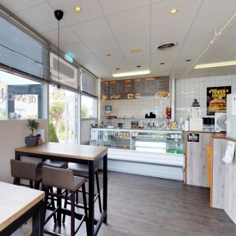 Snackbar binnen.jpg