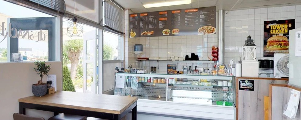 Snackbar binnen.jpg