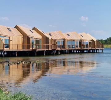 Veerse Meersuite Zeeland aanzicht.jpg